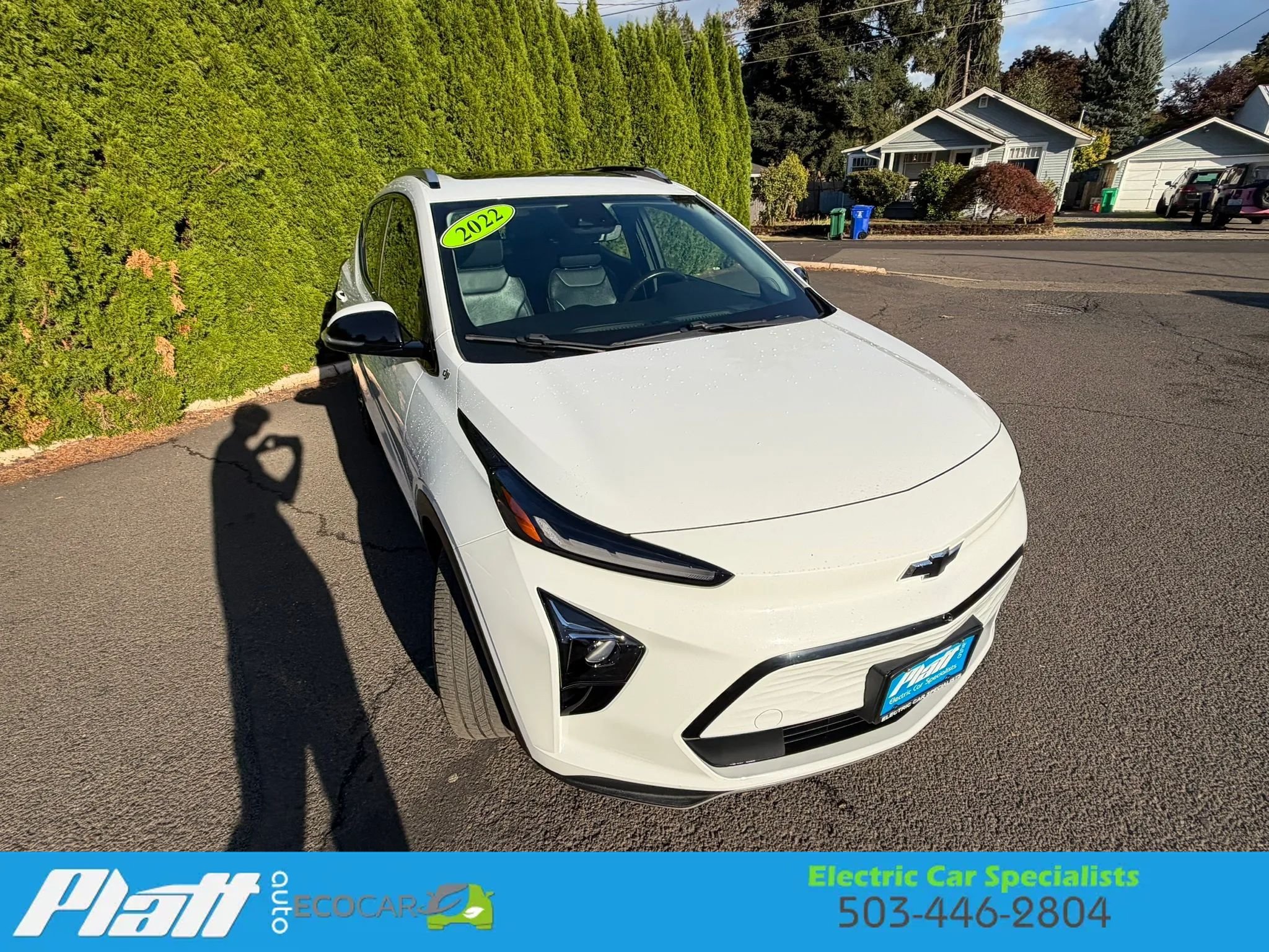 Used 2022 Chevrolet Bolt EUV Premier w/ Sun & Sound Package FWD image 13