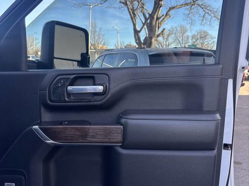 Used 2021 GMC Sierra 2500 Denali w/ Denali Ultimate Package image 12