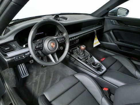 New 2026 Porsche 911 Carrera T image 4