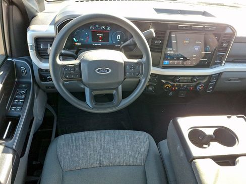 Certified 2023 Ford F250 XLT w/ Black Appearance Package image 10