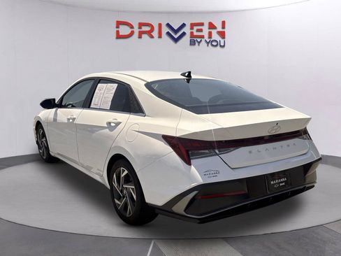 Used 2025 Hyundai Elantra SEL FWD image 6