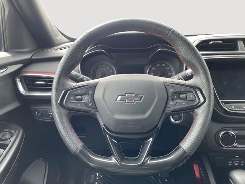 Used 2022 Chevrolet TrailBlazer RS w/ Technology Package image 26