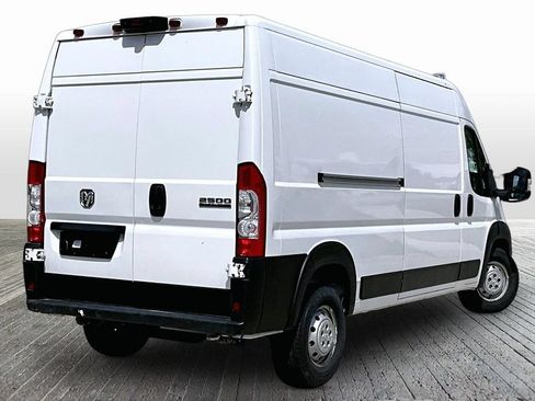 Used 2023 RAM ProMaster 2500 FWD image 9