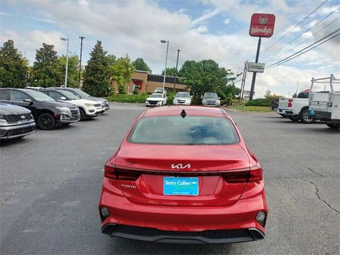 Used 2023 Kia Forte LXS image 6