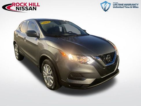 Used 2021 Nissan Rogue Sport S image 1