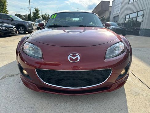 Used 2011 MAZDA MX-5 Miata Grand Touring w/ Premium Pkg image 19