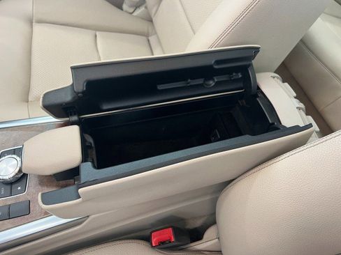 Used 2014 Mercedes-Benz E 350 4MATIC Sedan image 30