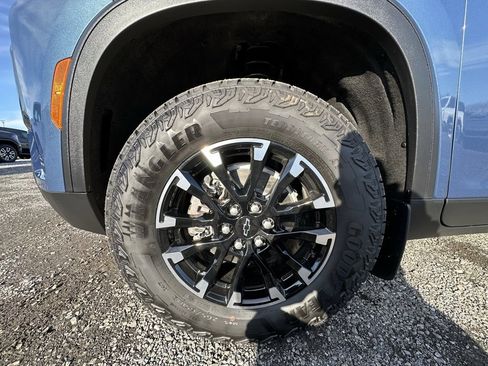 Used 2025 Chevrolet Traverse Z71 w/ LPO, Floor Liner Package image 9