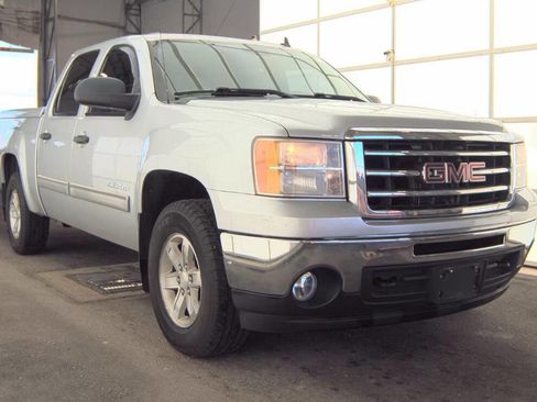 Used 2012 GMC Sierra 1500 SLE w/ Power Tech Package AWD/4WD image 3