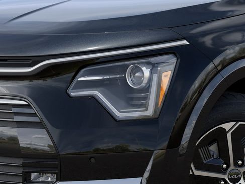 New 2026 Kia Niro FWD image 10