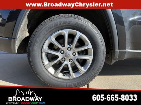 Used 2015 Jeep Grand Cherokee Limited image 8