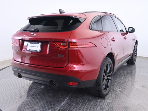 Used 2020 Jaguar F-PACE Prestige image 7