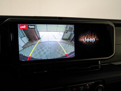 Used 2024 Jeep Wrangler Unlimited Rubicon 392 image 25