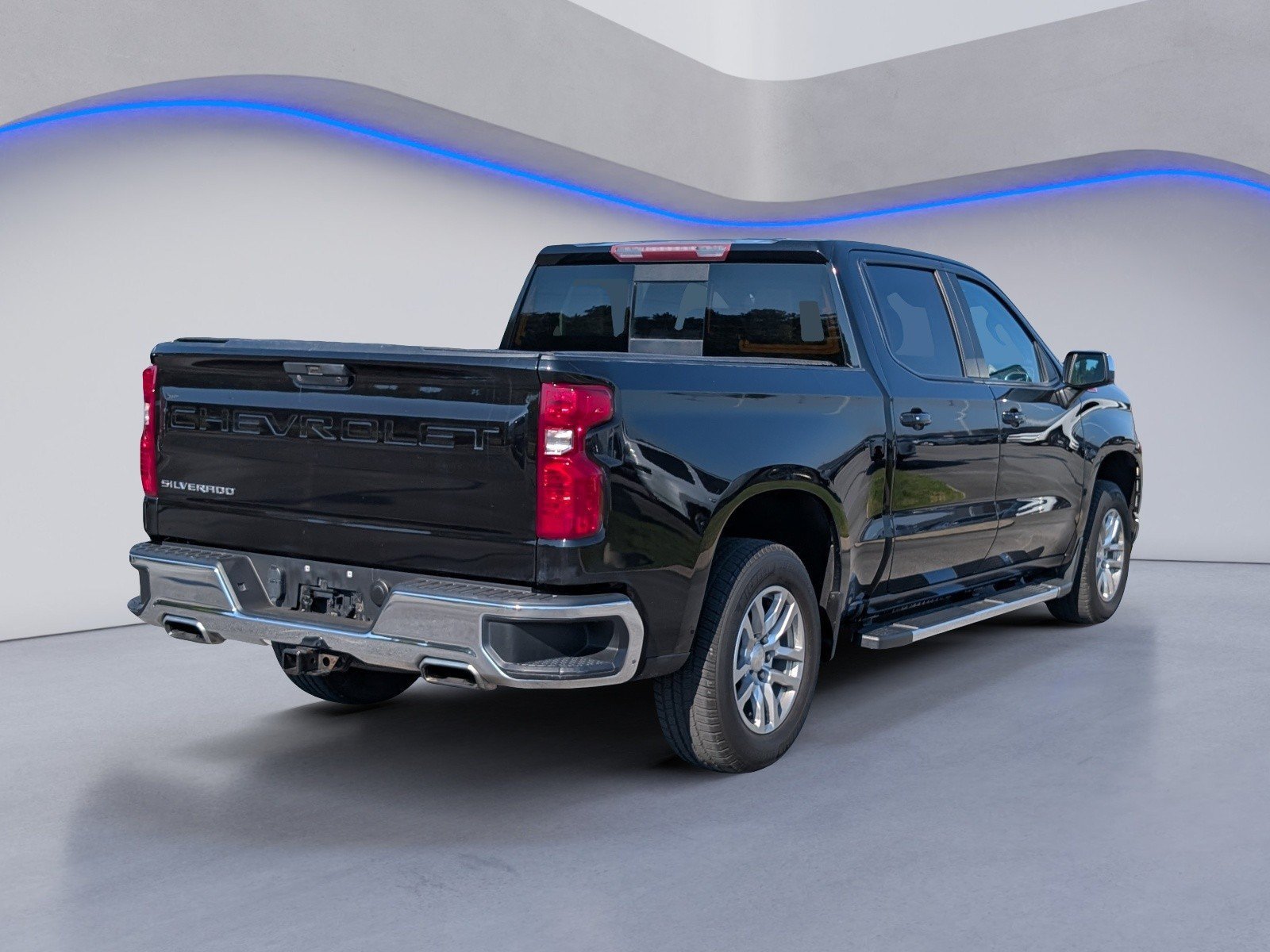 Used 2019 Chevrolet Silverado 1500 LT w/ All-Star Edition AWD/4WD image 6