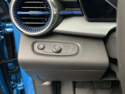 New 2026 Chevrolet Trax LT image 13