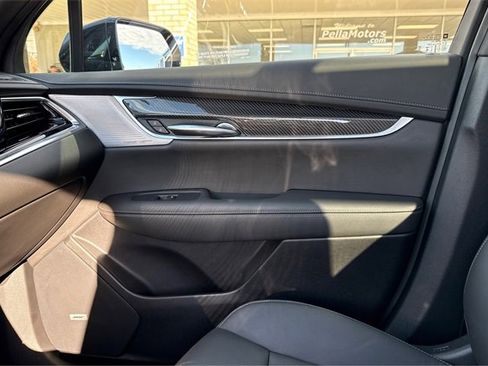 Used 2024 Cadillac XT6 Sport image 20
