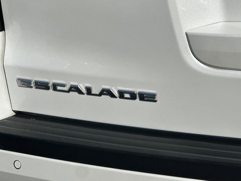 Used 2020 Cadillac Escalade ESV Platinum image 49
