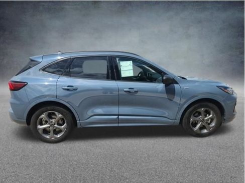 Used 2024 Ford Escape ST-Line w/ Tech Pack #1 FWD image 11