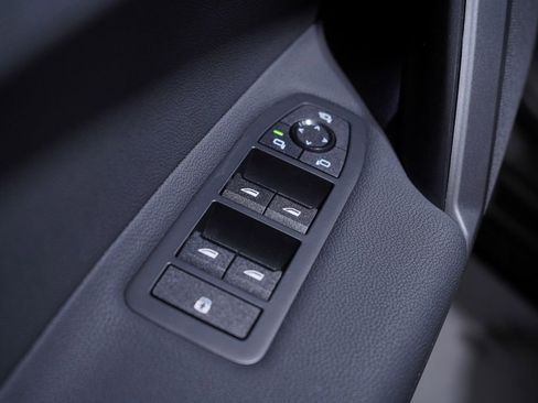 Used 2026 BMW iX xDrive45 w/ M Sport Package image 17