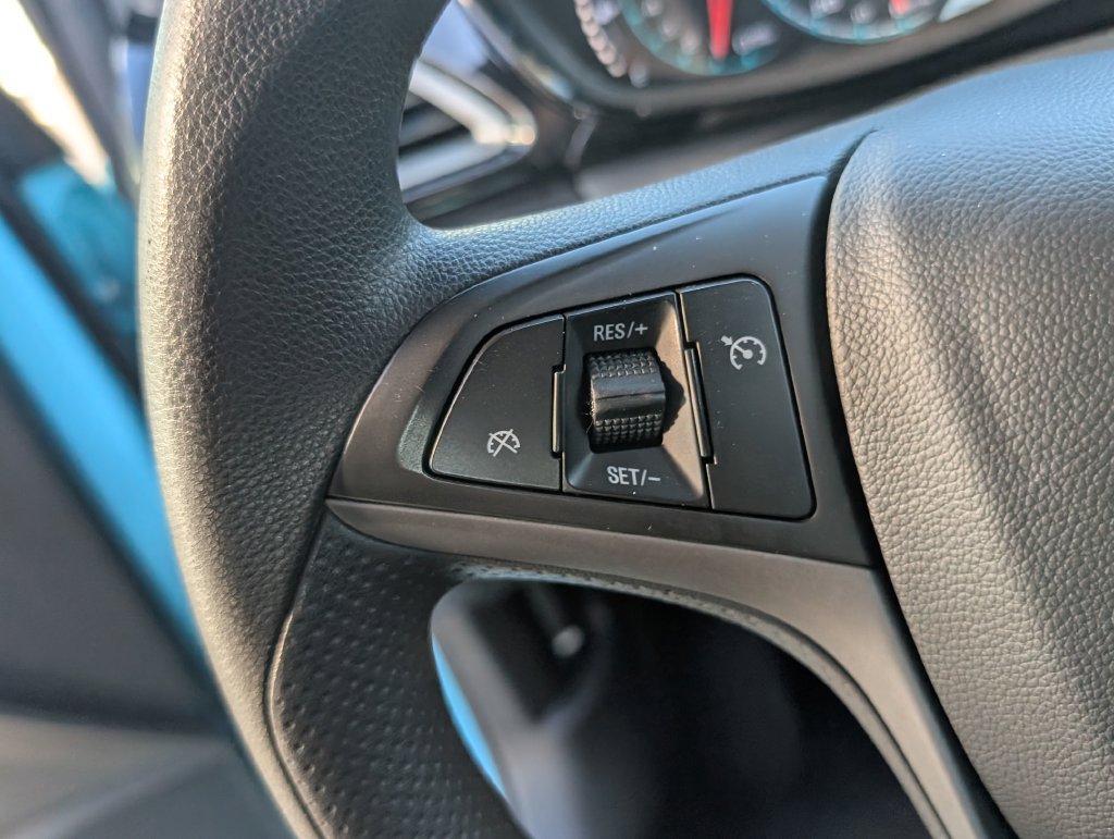 Used 2022 Chevrolet Spark LT FWD image 11