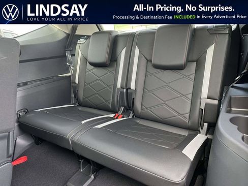 New 2026 Volkswagen Atlas Peak Edition AWD/4WD image 11