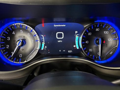 New 2027 Chrysler Pacifica Select FWD image 22