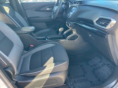 Used 2023 Chevrolet TrailBlazer LT AWD/4WD image 25