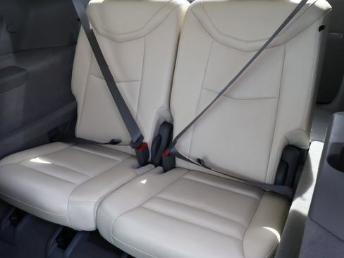 Certified 2021 Cadillac XT6 Premium Luxury image 26