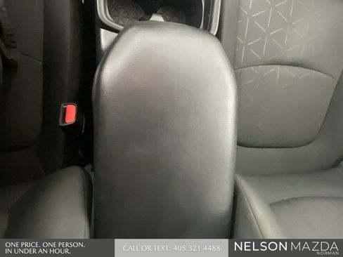 Used 2021 Toyota RAV4 XLE image 39