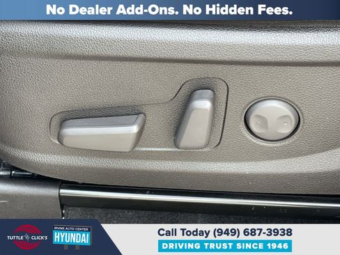 Used 2019 Hyundai Santa Fe Limited FWD image 22