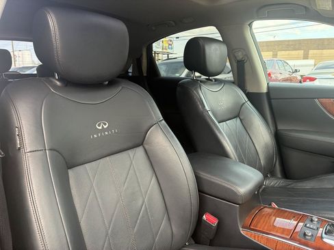 Used 2013 INFINITI FX37 AWD w/ Premium Pkg image 28