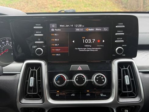 Used 2022 Kia Sorento LX image 22