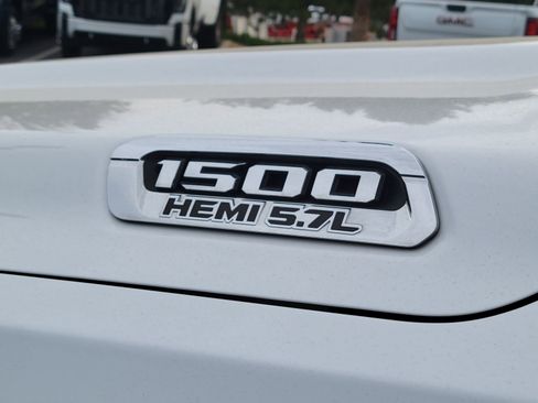 Used 2022 RAM 1500 Limited w/ Body Color Bumper Group AWD/4WD image 15