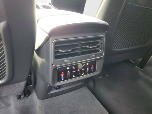 New 2026 Audi Q8 Premium Plus image 13