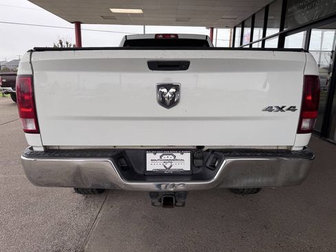 Used 2016 RAM 3500 Tradesman w/ Chrome Appearance Group image 10