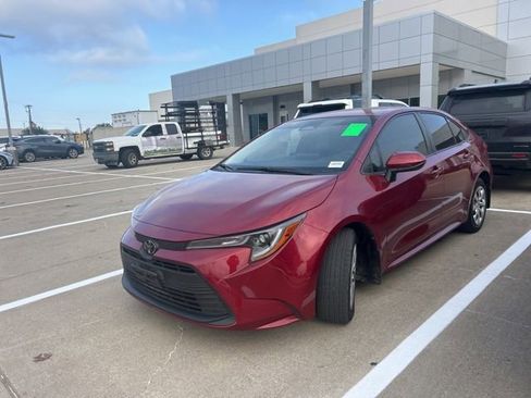 Used 2023 Toyota Corolla LE image 6
