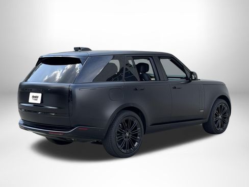 Used 2024 Land Rover Range Rover Autobiography AWD/4WD image 3