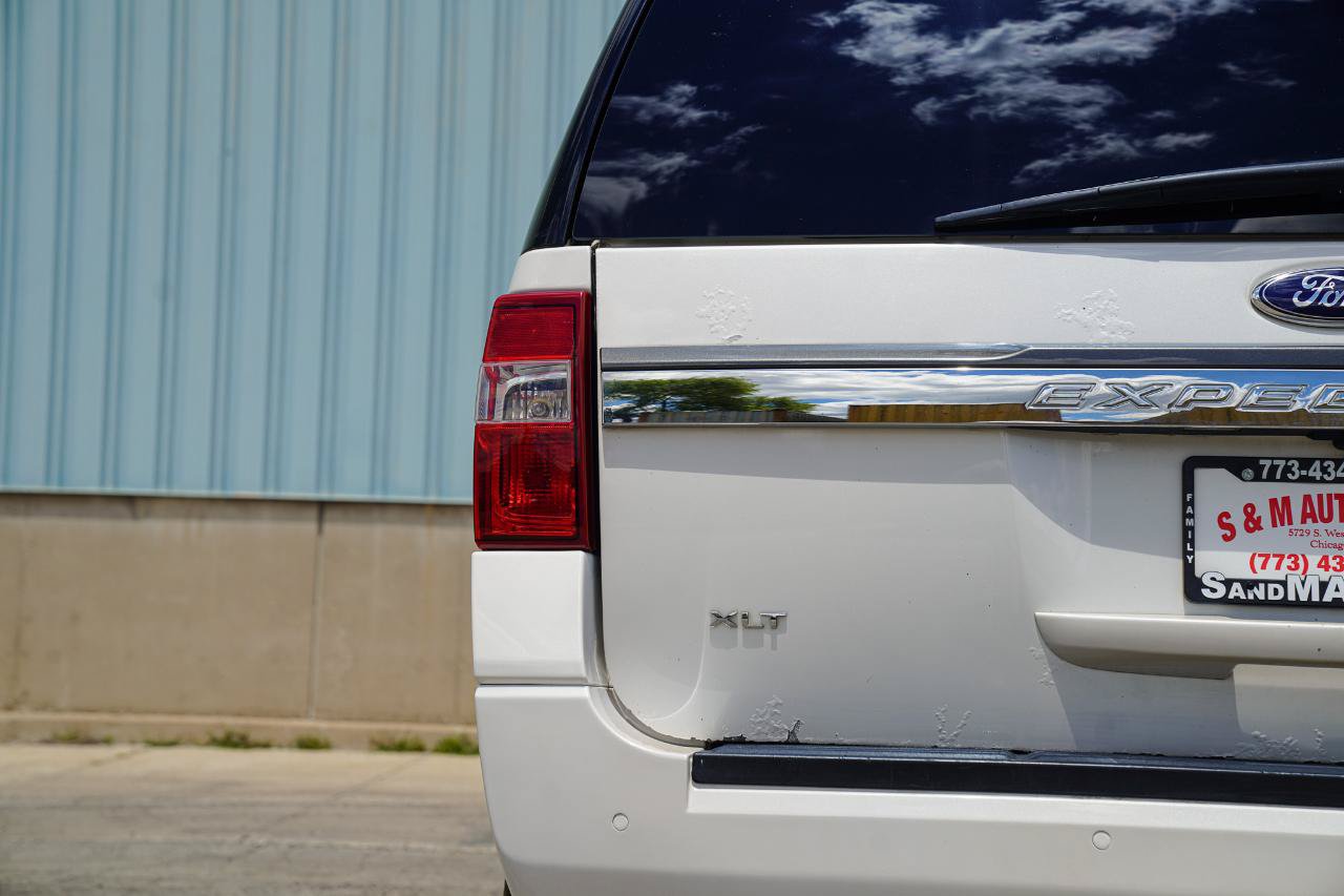 Used 2015 Ford Expedition EL XLT AWD/4WD image 17