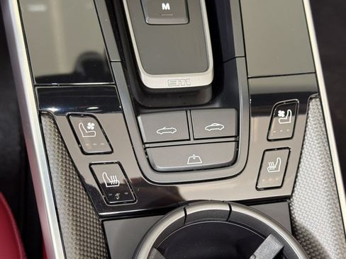 Certified 2024 Porsche 911 Carrera RWD image 21