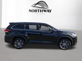 Used 2019 Toyota Highlander XLE image 3