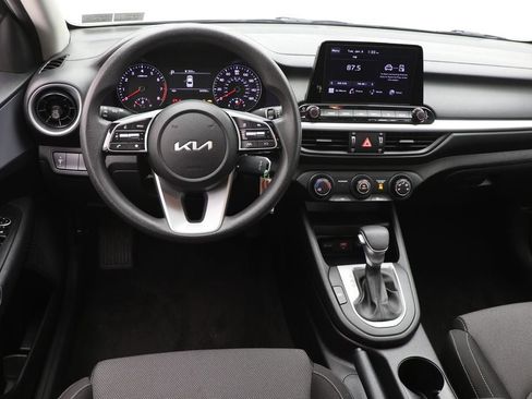 Used 2024 Kia Forte LXS image 13