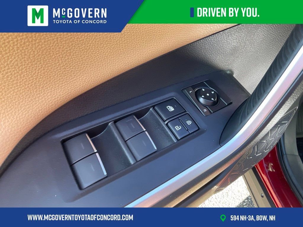 Used 2025 Toyota RAV4 Limited w/ Advanced Technology Package AWD/4WD image 23