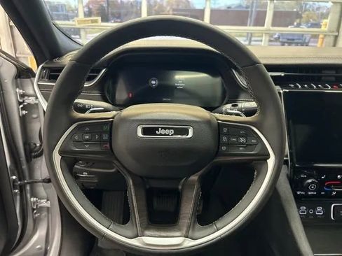 Used 2024 Jeep Grand Cherokee L Limited w/ Luxury Tech Group II AWD/4WD image 24