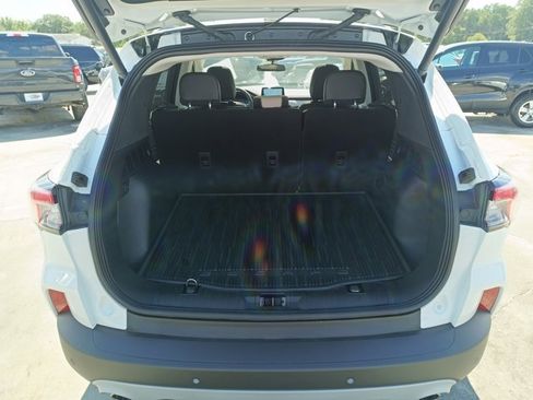 Used 2022 Ford Escape SEL image 19