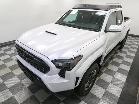 New 2026 Toyota Tacoma TRD Sport image 6