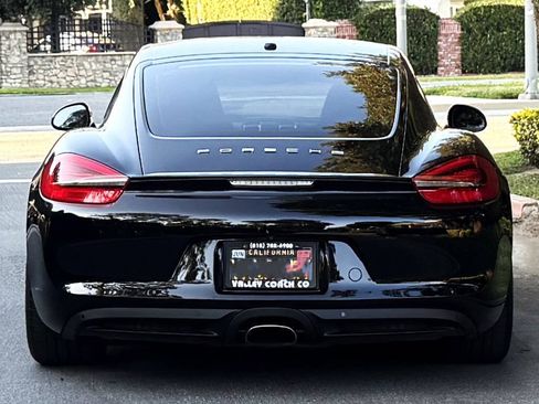Used 2016 Porsche Cayman RWD image 6