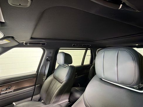 Used 2025 Land Rover Range Rover Long Wheelbase SE image 26