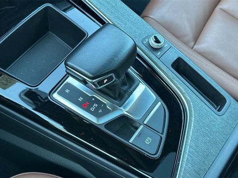 Used 2021 Audi A4 2.0T Premium w/ Convenience Package image 24