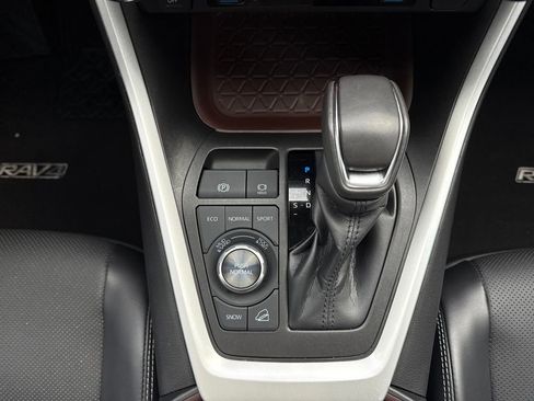 Certified 2022 Toyota RAV4 Limited image 20