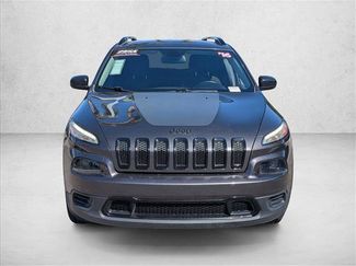 Used 2016 Jeep Cherokee Sport video 2